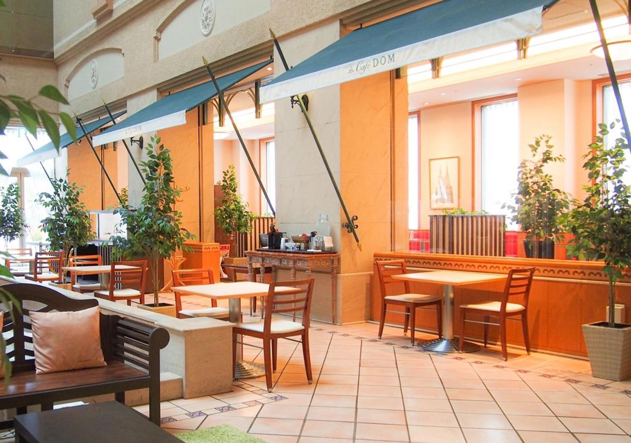 Hotel Emisia Sapporo Exteriör bild Restaurant
